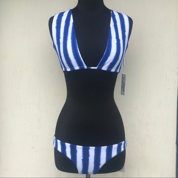 swimsuit that covers upper back